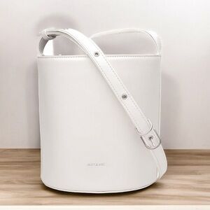 Matt & Nat Bini White Vegan Leather Crossbody Bucket Bag